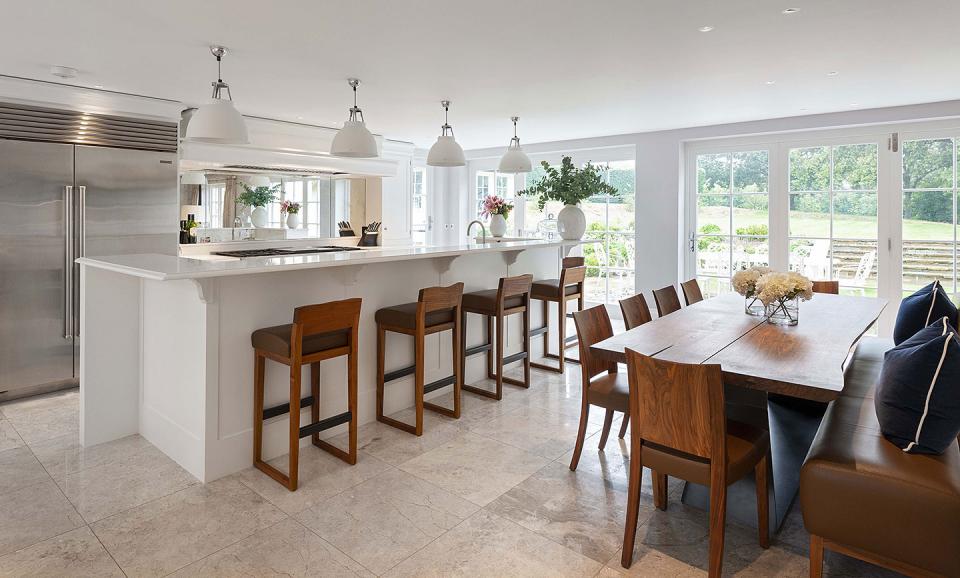 High End Open Plan Kitchen Dining