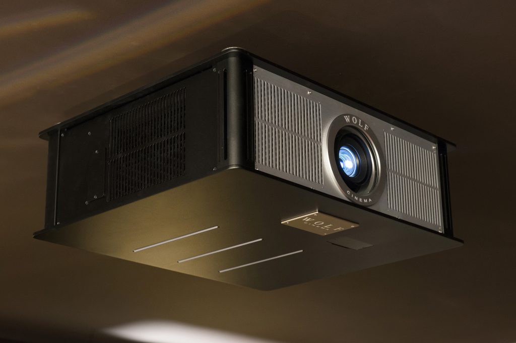 Wolf cinema projector